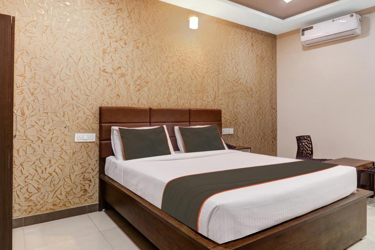 Emara Delight Executives Rooms Bangalore Luaran gambar